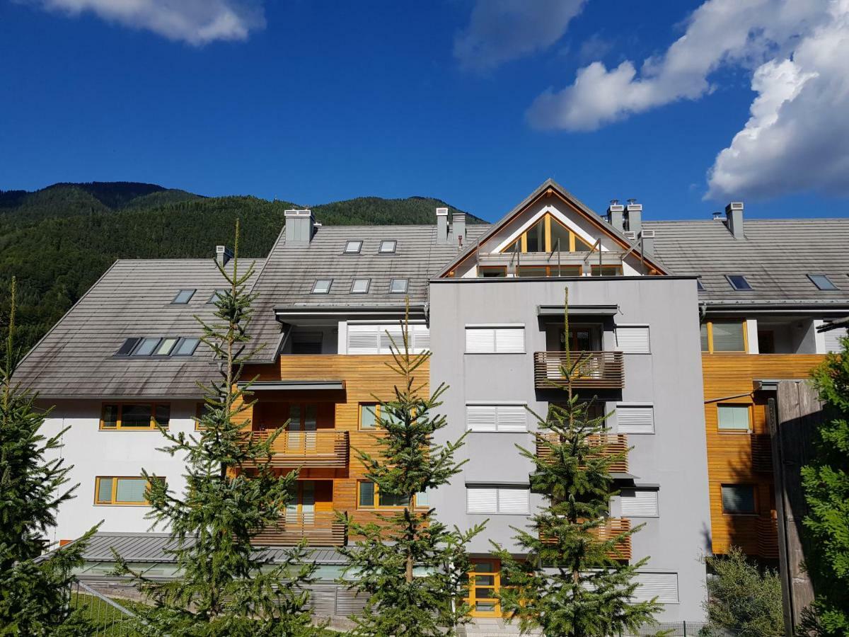 Yellow Apartma Kranjska Gora Apartment Екстериор снимка